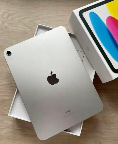 iPad 11 128gb LACRADO