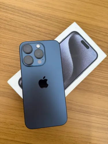 IPhone 15 Pro - Titânio Azul / 128 GB