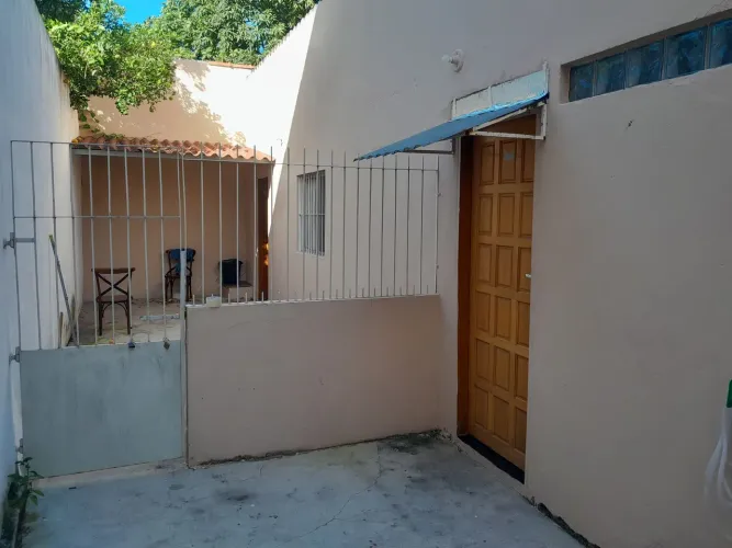 Vendo 02 kitnets geminadas