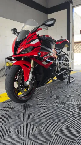 BMW s1000rr 24/25 com 10,40km rodado único dono.