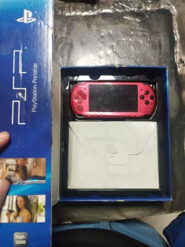 PSP 3004 no estado + caixa + manual 
