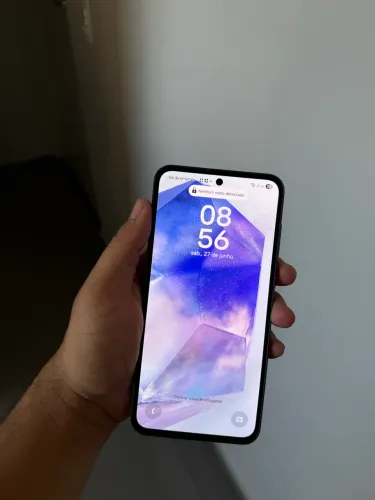 Vendo A55 256gb 8gb ram seminovo.