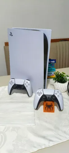 Ps5 Mídia Física + 2 Controles, Todos os Cabos, Passo Cartão Até 12x