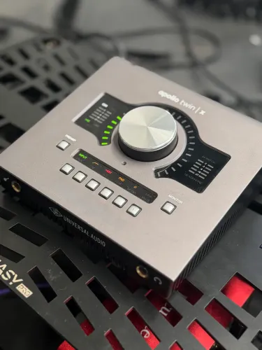 Interface De Áudio Apollo Twin X / USB