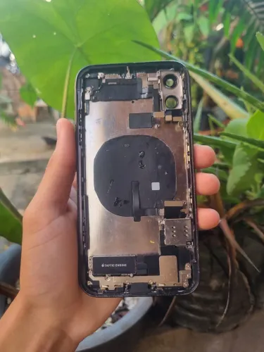 Carcaça do iphone 11 preto 