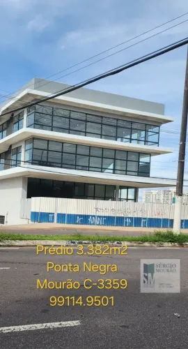 Vendo/Alugo Prédio Comercial com 3.915m2, 3 pavimentos. 80 vagas. Alto padrão. Ponta Negra