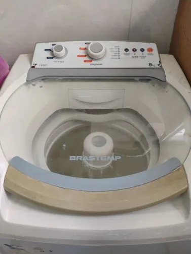 Máquina de lavar Brastemp 8 kg com defeito 