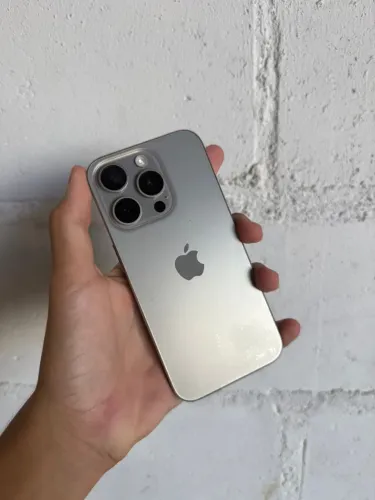 iPhone 15 pro 128gb