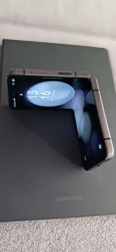 Z FLIP5 5G 512Gb