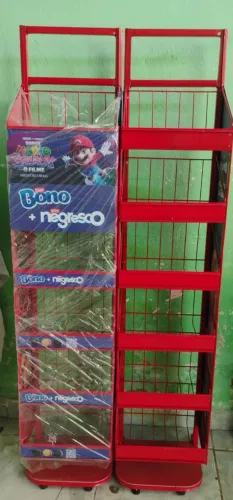 Expositor aramado