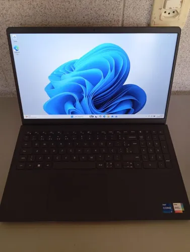 Notebook Dell Inspiron 3520 - i7 12gen 16RAM 512gb