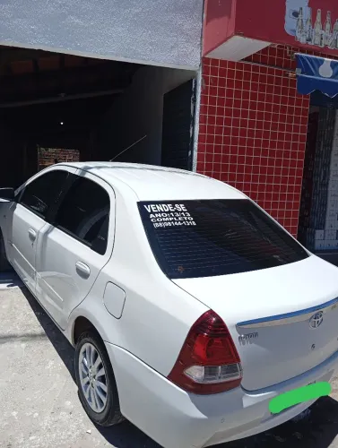 Toyota Etios XLS Sedan 1.5 Flex 16V 4P Mec. 2013
