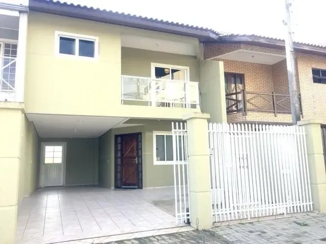 Sobrado para Venda em Pinhais, Pineville, 3 dormitórios, 1 suíte, 1 banheiro, 3 vagas