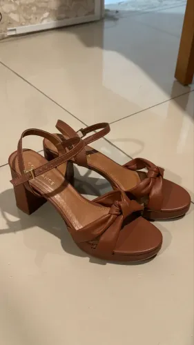 Sandália Constance 38