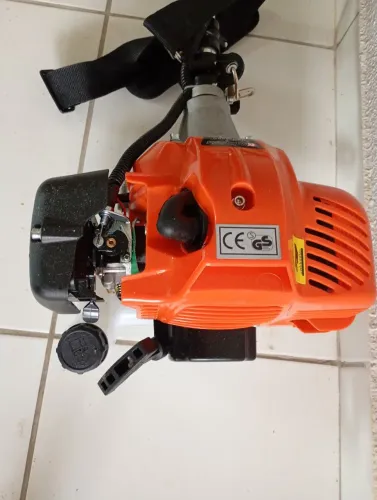 Roçadeira 75cc nakasaki