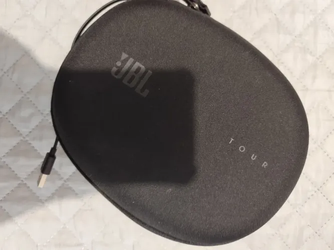 JBL Tour One M2