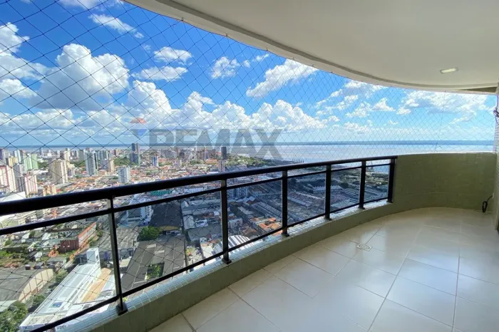Edifício Village Moon Apartamento Andar Alto 3 suítes - 127 m²