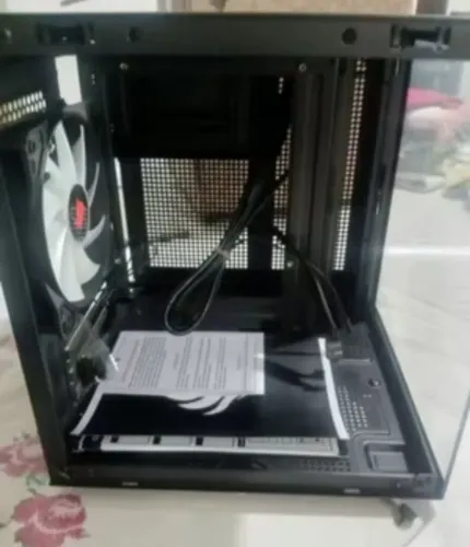 Gabinete Gamer Pichau Atom ? Mini-Tower, Lateral de Vidro, 1 Fan RGB