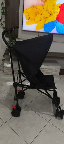 Carrinho de Bebê Umbrella Quick Voyage Preto Pouco Uso