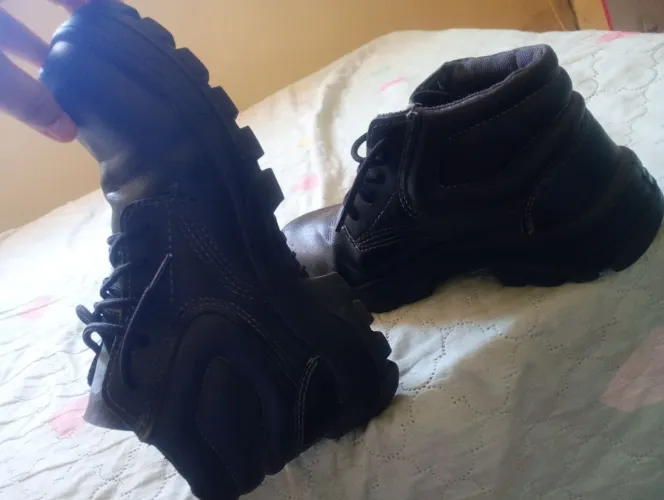Bota 38