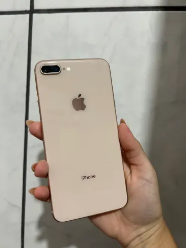 iPhone 8 Plus