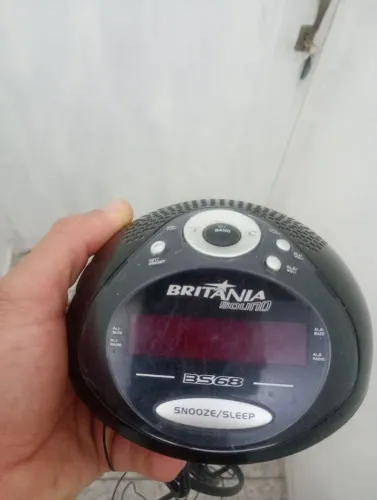 Rádio relógio Britânia