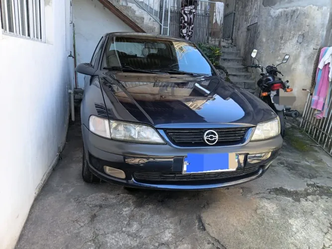 Chevrolet Vectra CD 2.2 16V / 2.0 16V Mec./aut. 1998
