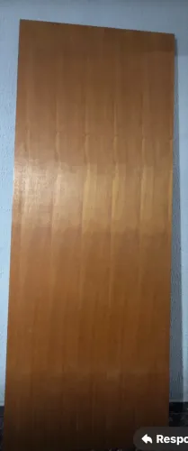 Folha porta de madeira