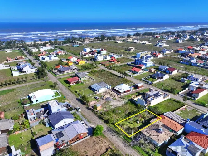 Terreno na 2² quadra do mar no Village Dunas