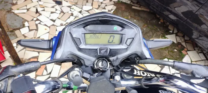 Vendo CG Fan 125 outro por CB 300
