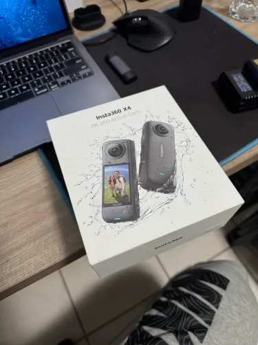 Camera insta360 x4
