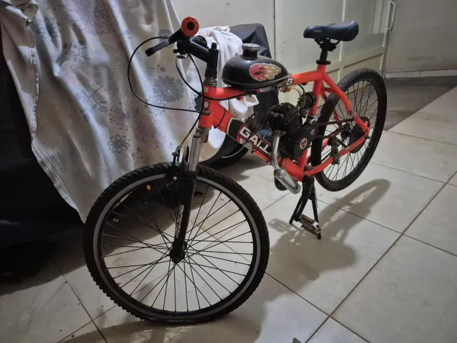 Bicicleta Motorizada 80cc - Precisa de Manutenção e Limpeza