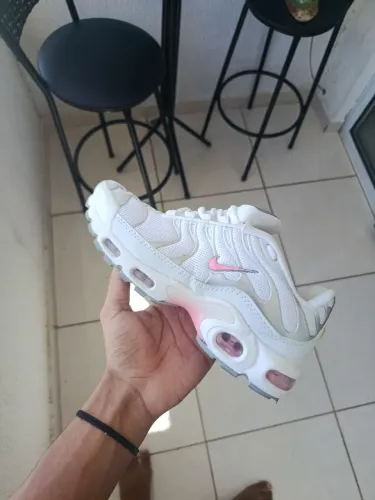 Air Max TN Plus Rosa 