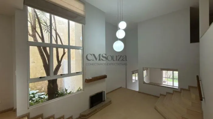 Casa para alugar no Condomínio Santana Residence 3 dormitórios, 3 suítes, 316m², 4 vagas
