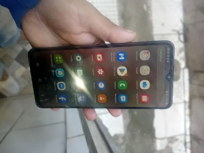 Samsung A12