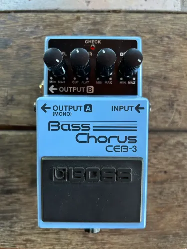 Pedal Boss Bass Chorus CEB-3