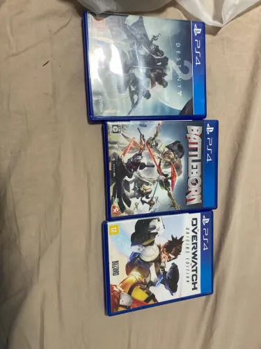 Kit com 3 jogos de ps4