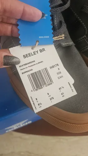 Adidas SEELEY