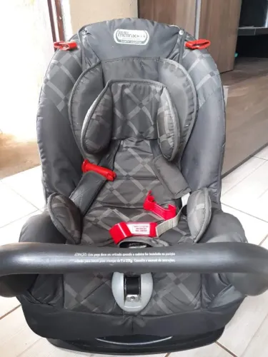 Vendo Cadeirinha Infantil Burigotto