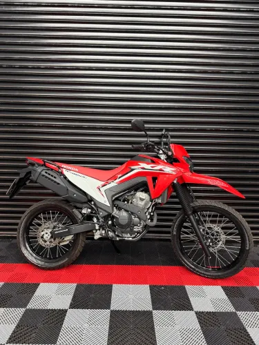 HONDA XR TORNADO 300L