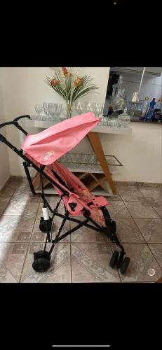 Vende-se carrinho guarda chuva feminino