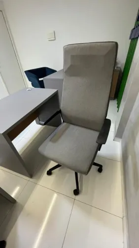 Cadeira para escritório em tecido