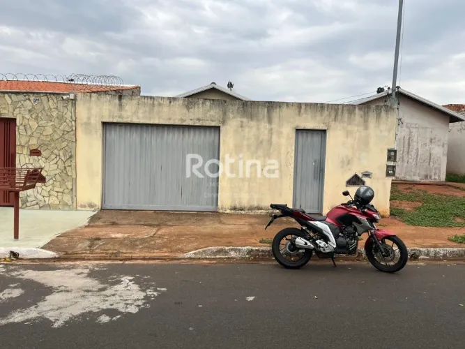 Casa para alugar, 2 quartos, Loteamento Residencial Pequis - Uberlândia/MG - Rotina Imobil