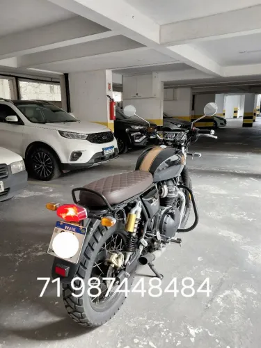 Interceptor 650 equipada