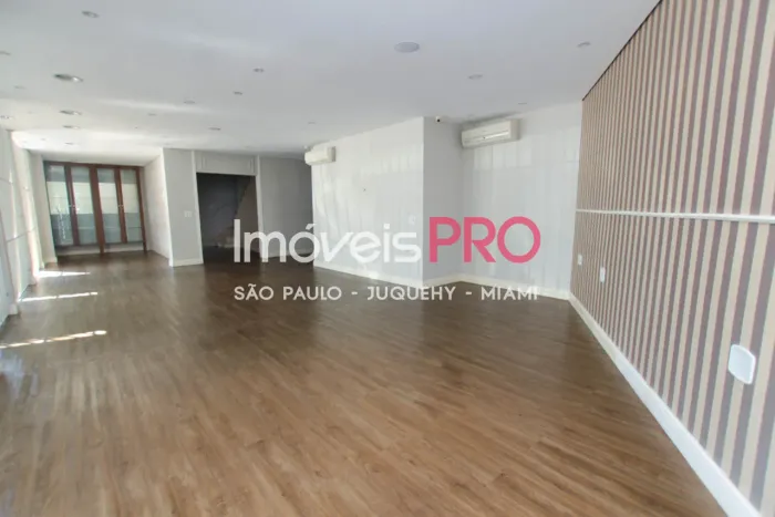 Casa Comercial em rua super desejada no Jardim Paulista