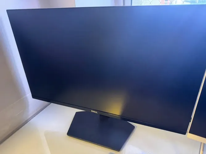 Monitor Dell 24?