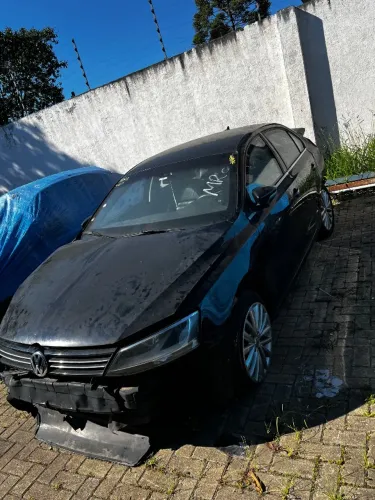 Jetta TSI 2.0 200cv 2012 sucata 
