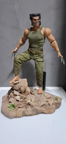 Boneco Wolverine Custom 1/6 (ler)