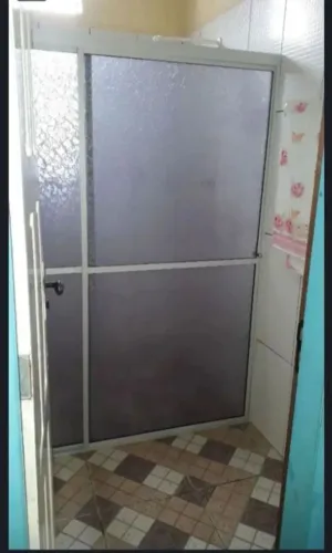 Fazemos box para banheiro.