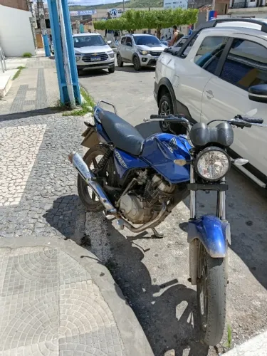 150 , arrumada documento e recibo , pra trocar em uma pop 110. Chegue pra loja. *4